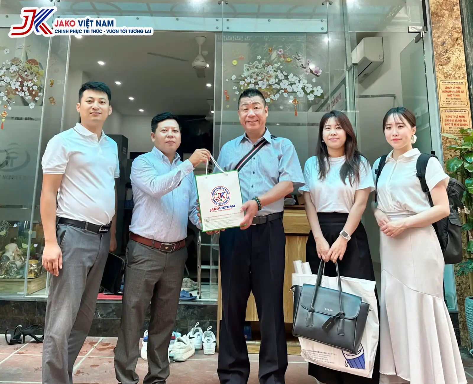 Trường Nhật ngữ NISSEI trực tiếp thăm và phỏng vấn học sinh JAKO Việt Nam tại trụ sở chính
